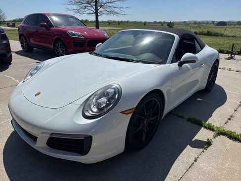 Used 2019 Porsche 911 Carrera RWD image 1