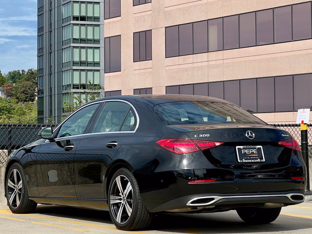 Used 2024 Mercedes-Benz C 300 4MATIC Sedan image 5