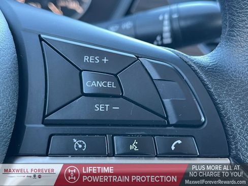 Used 2024 Nissan Altima 2.5 SV image 10