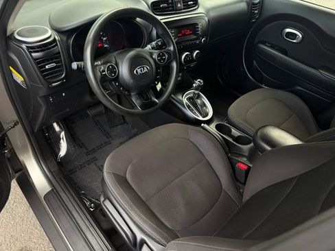 Used 2016 Kia Soul image 14