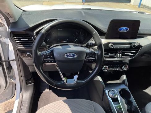 Used 2021 Ford Escape SE w/ SE Sport Appearance Package AWD/4WD image 13