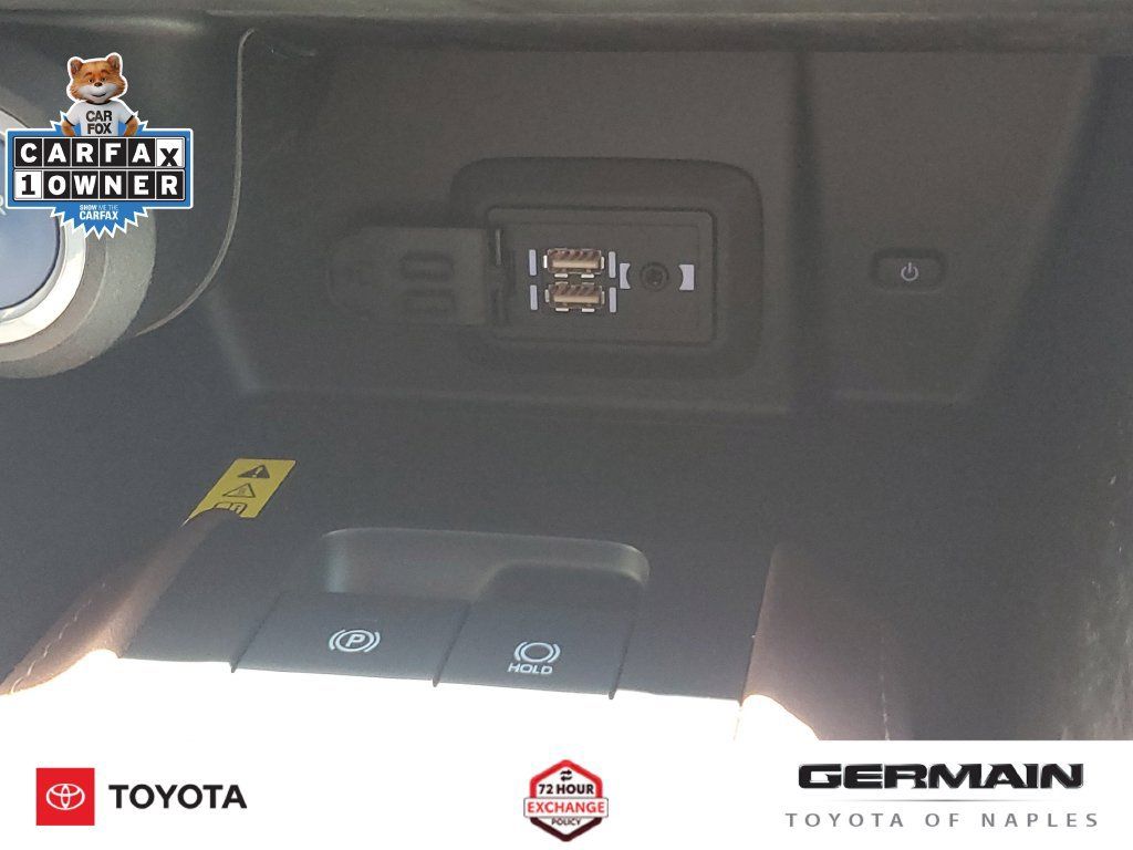 Used 2021 Toyota Venza Limited AWD/4WD image 32