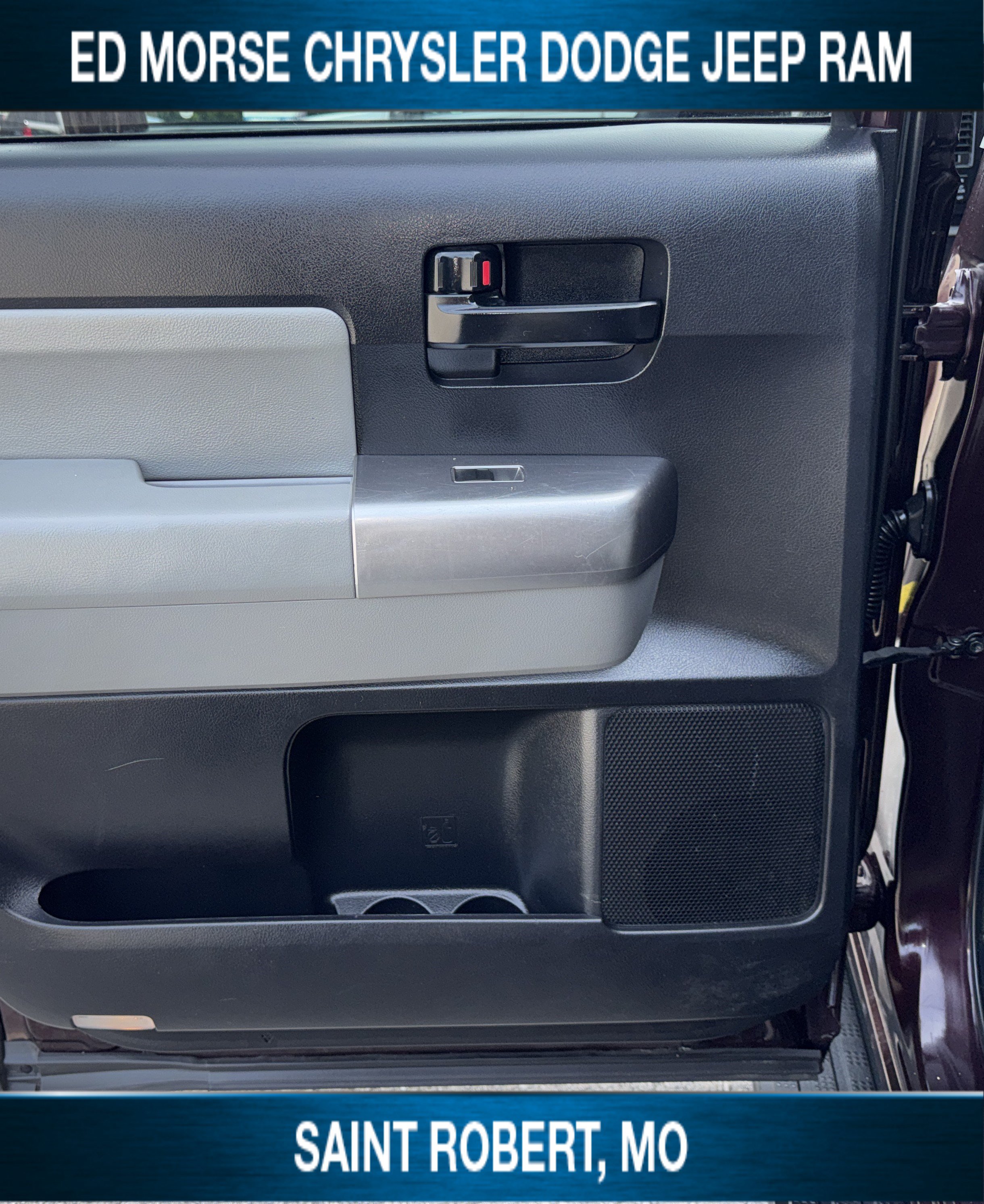 Used 2019 Toyota Sequoia SR5 AWD/4WD image 35