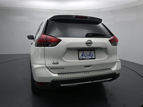 Used 2020 Nissan Rogue S FWD image 23