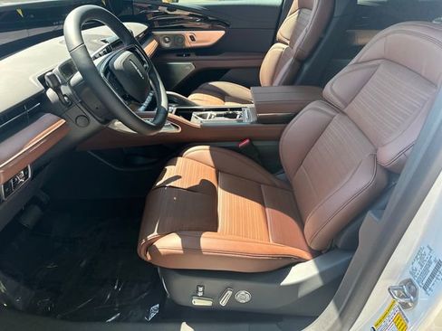 New 2026 Lincoln Nautilus Reserve AWD/4WD image 10