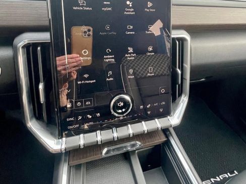 New 2026 GMC Acadia Denali w/ Super Cruise Package image 12