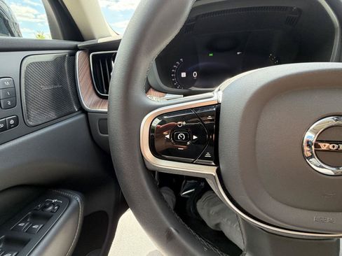 Used 2023 Volvo XC60 B6 Ultimate w/ Climate Package AWD/4WD image 17