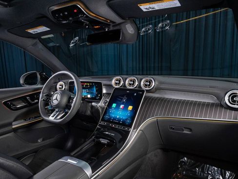 New 2026 Mercedes-Benz GLC 43 AMG 4MATIC image 9