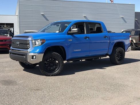 Used 2021 Toyota Tundra SR5 AWD/4WD image 3