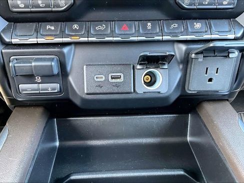 Used 2019 Chevrolet Silverado 1500 LTZ w/ LTZ Plus Package image 17