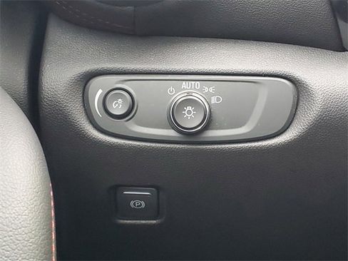 Certified 2023 Chevrolet Blazer RS w/ Enhanced Convenience Package image 19