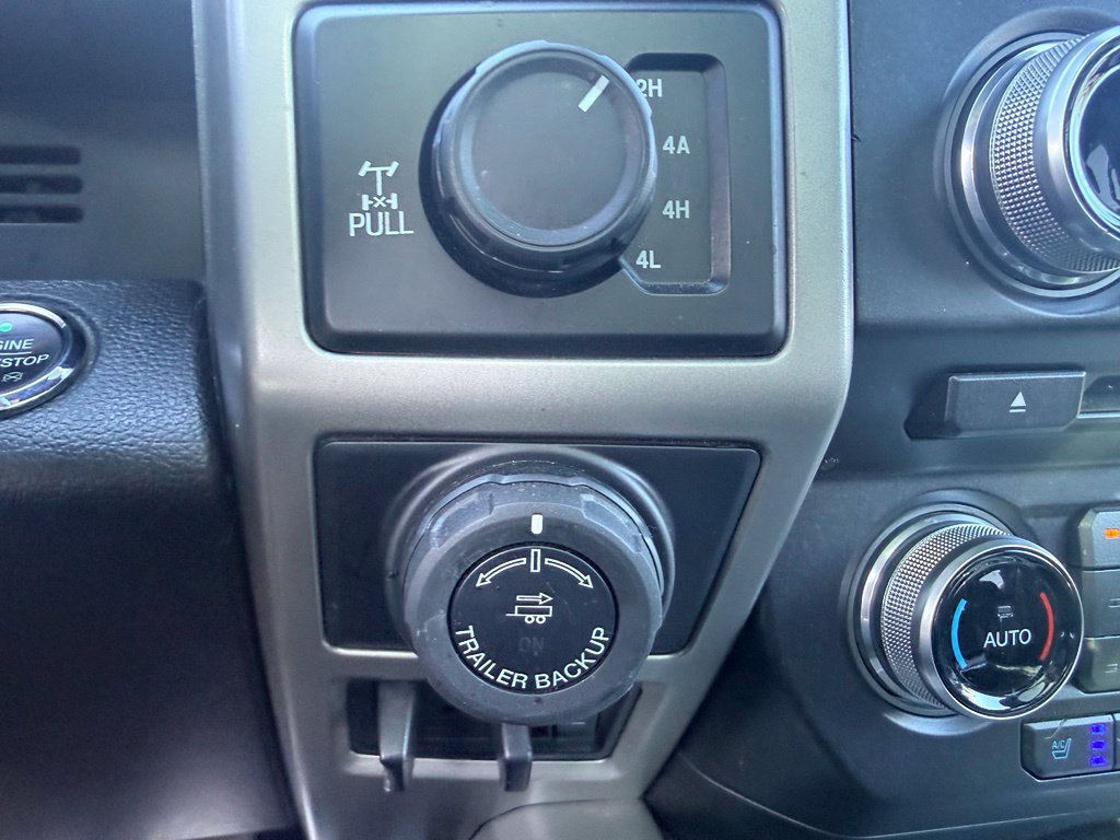 Used 2017 Ford F150 Lariat w/ Equipment Group 502A Luxury AWD/4WD image 28