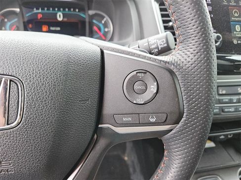 Used 2022 Honda Pilot TrailSport image 23