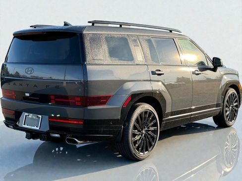 Used 2025 Hyundai Santa Fe Calligraphy image 3