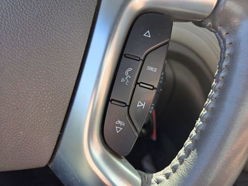 Used 2015 Chevrolet Traverse LT image 19