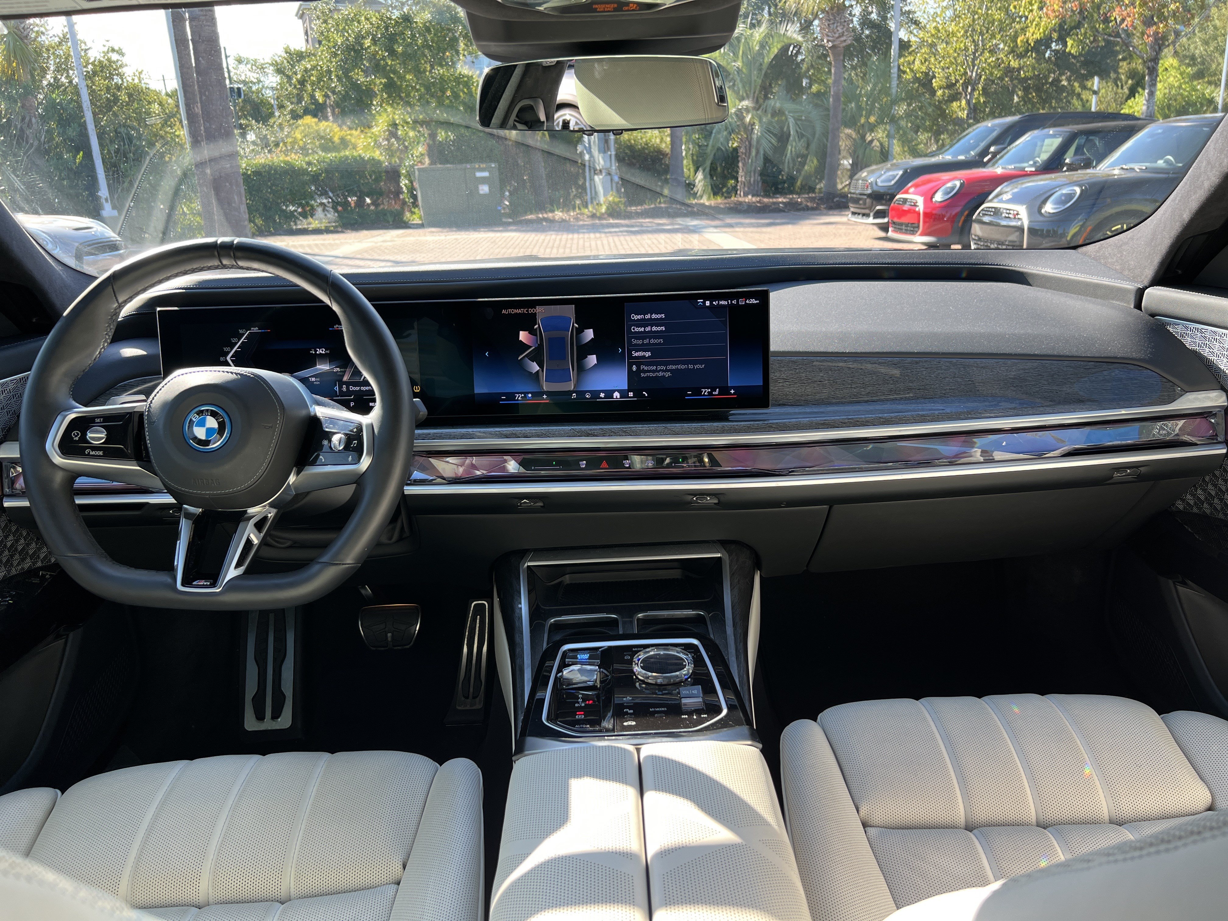 Used 2024 BMW i7 eDrive50 w/ M Sport Package RWD image 29