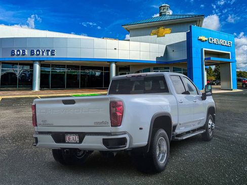 New 2026 Chevrolet Silverado 3500 High Country AWD/4WD image 6