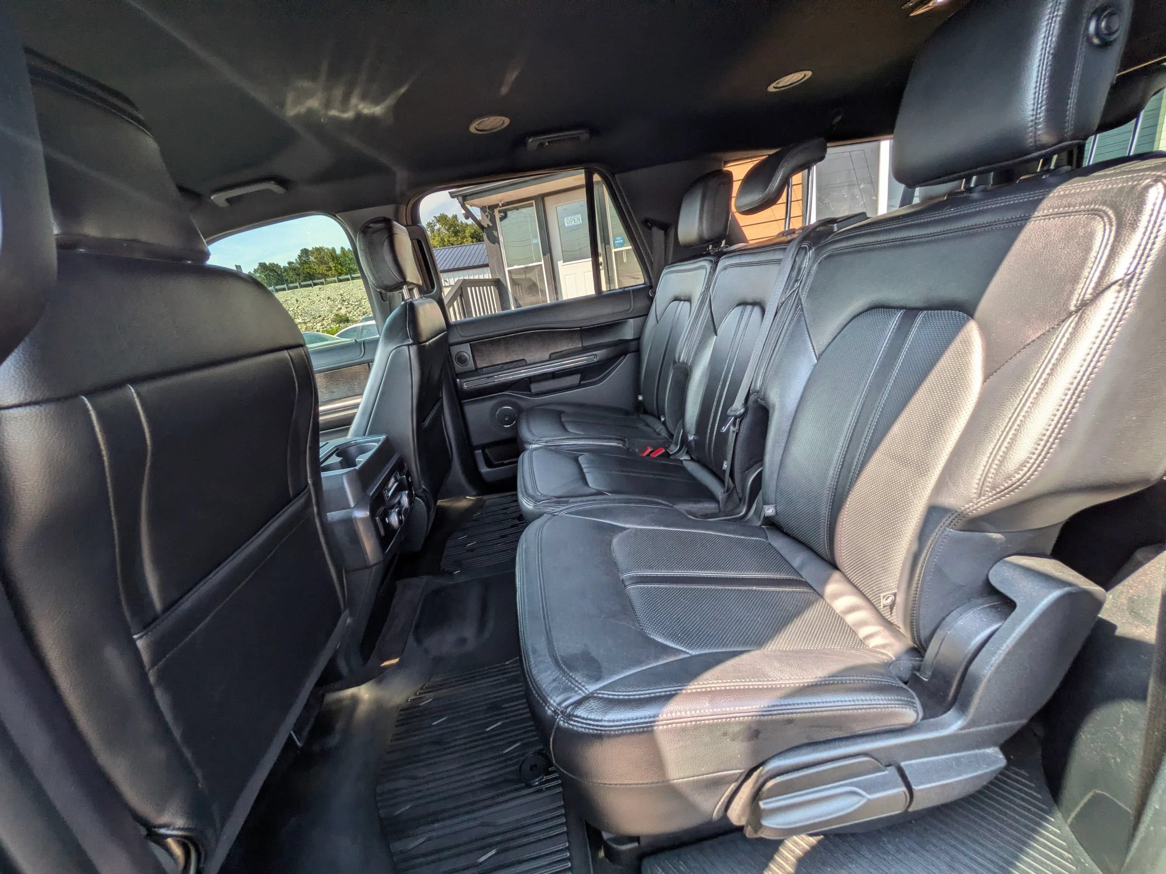 Used 2020 Ford Expedition Max Limited AWD/4WD image 34