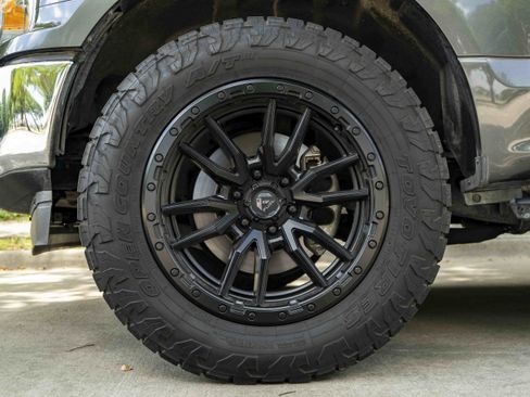 Used 2019 Ford F150 XLT w/ Equipment Group 302A Luxury RWD image 14
