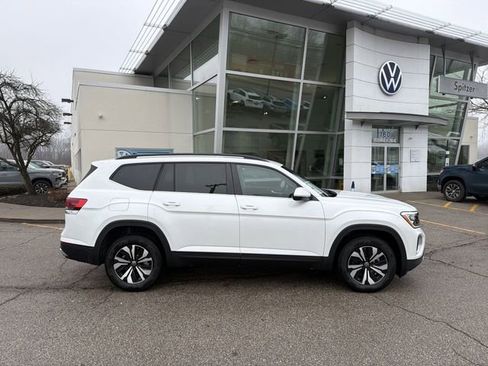New 2026 Volkswagen Atlas SE image 10