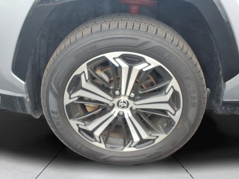 Used 2023 Toyota RAV4 XSE AWD/4WD image 17