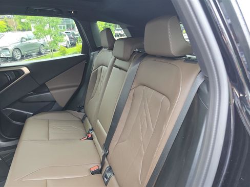 Used 2025 BMW X3 xDrive30i w/ Premium Package image 16