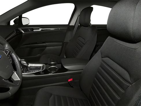 Used 2013 Ford Fusion SE FWD image 6