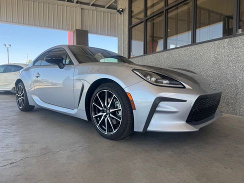 Used 2024 Toyota GR86 CAR image 39