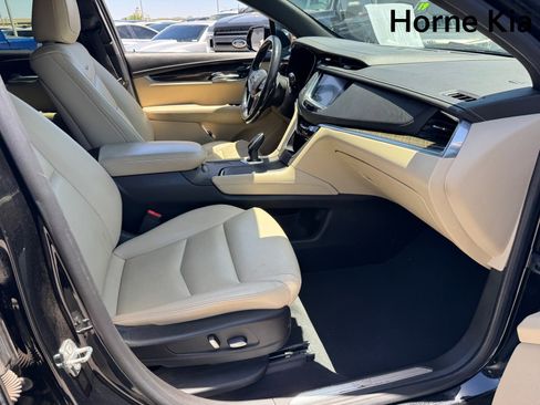 Used 2019 Cadillac XT5 FWD image 26