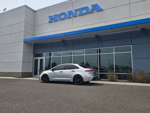 Used 2021 Toyota Corolla SE image 18