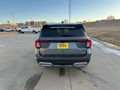 Used 2025 Ford Explorer Platinum image 4