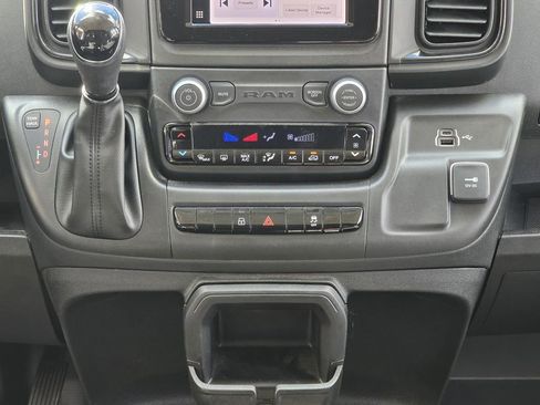 Used 2025 RAM ProMaster 2500 w/ Convenience Group image 31