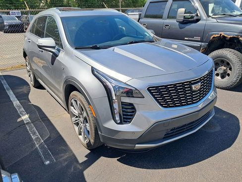 Used 2023 Cadillac XT4 Premium Luxury w/ Cold Weather Package AWD/4WD image 6