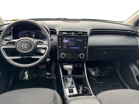 Used 2023 Hyundai Tucson SE image 10