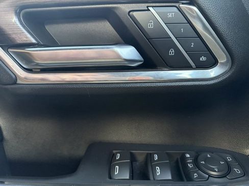 Used 2024 Chevrolet Silverado 2500 LTZ image 25