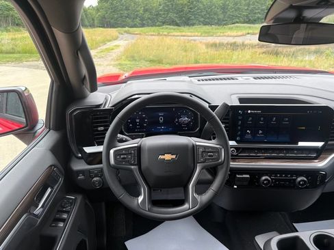 New 2026 Chevrolet Silverado 1500 LT AWD/4WD image 44