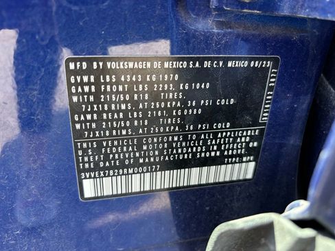 Used 2024 Volkswagen Taos SE w/ Panoramic Sunroof Package image 15