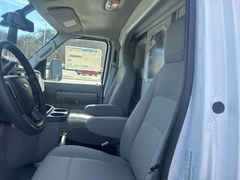 New 2026 Ford E-350 and Econoline 350 Super Duty w/ Power Equipment Group image 16
