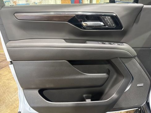 New 2026 Chevrolet Tahoe Premier AWD/4WD image 20