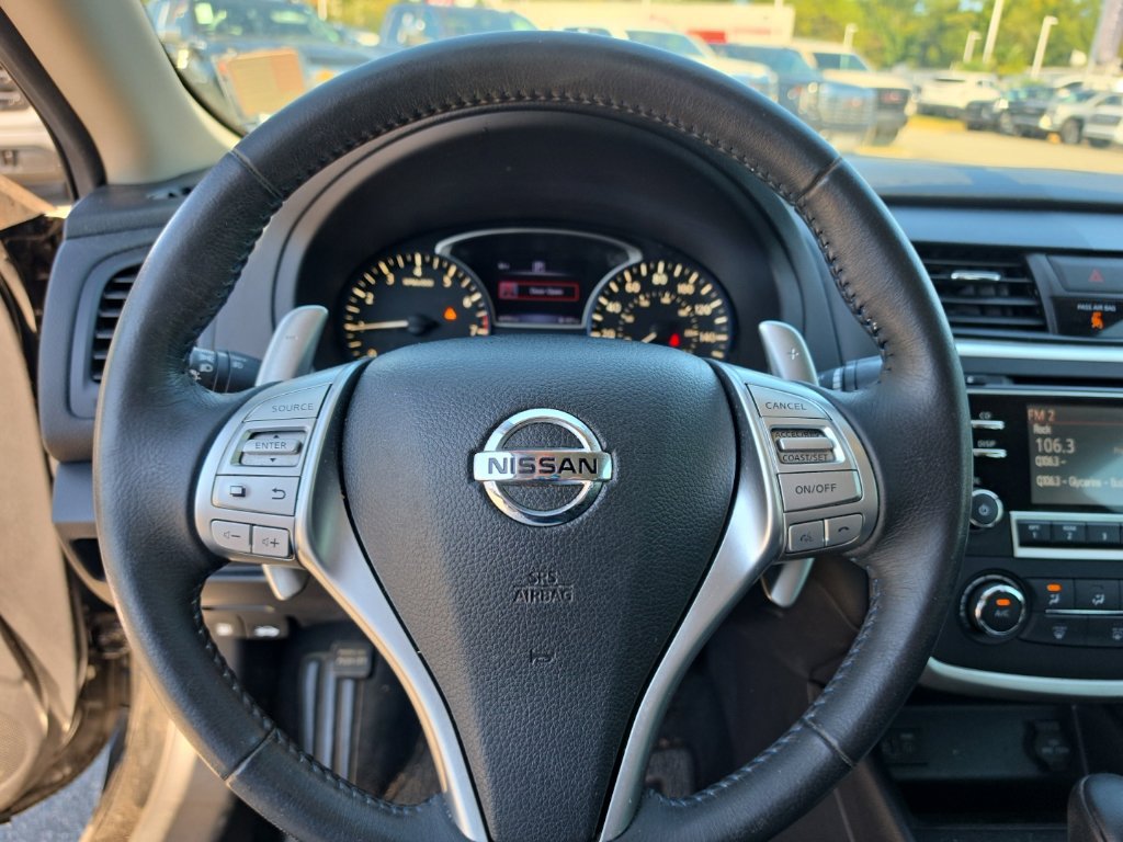 Used 2017 Nissan Altima 2.5 SR FWD image 14