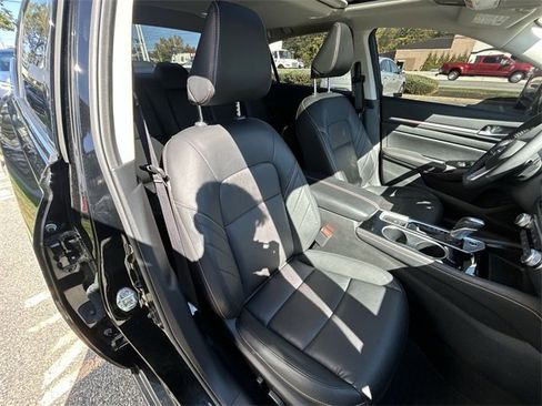 Certified 2024 Nissan Altima 2.5 SR w/ SR Premium Package image 26