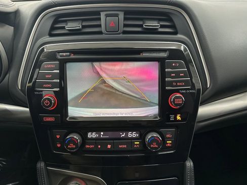 Used 2017 Nissan Maxima SR w/ Midnight Edition image 16