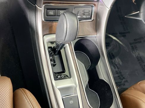 Used 2022 Subaru Ascent Touring image 17