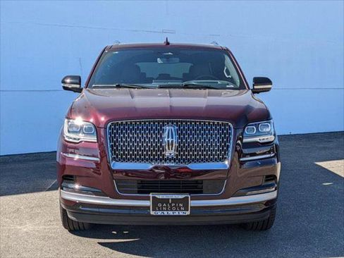 New 2024 Lincoln Navigator L Reserve image 4