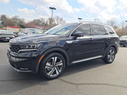 Used 2022 Kia Sorento SX w/ Panoramic Sunroof Package image 7