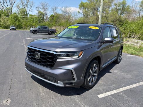 Used 2024 Honda Pilot Elite image 2