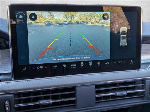 Used 2023 Lincoln Corsair FWD image 13