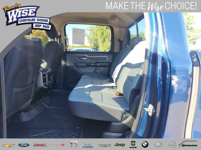 Used 2020 RAM 1500 Big Horn AWD/4WD image 14