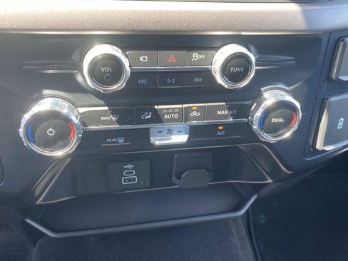 Used 2025 Ford F150 XLT w/ Equipment Group 301A Standard AWD/4WD image 21