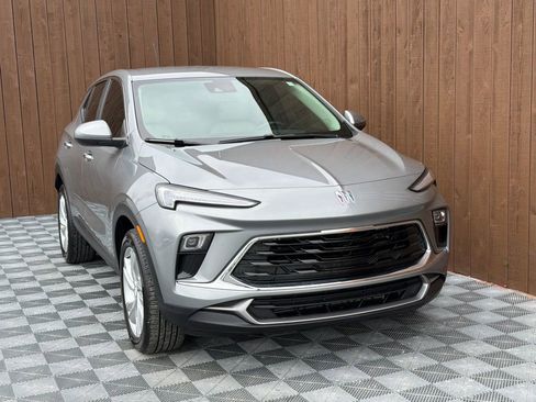 Used 2024 Buick Encore GX Preferred w/ Comfort Package image 11